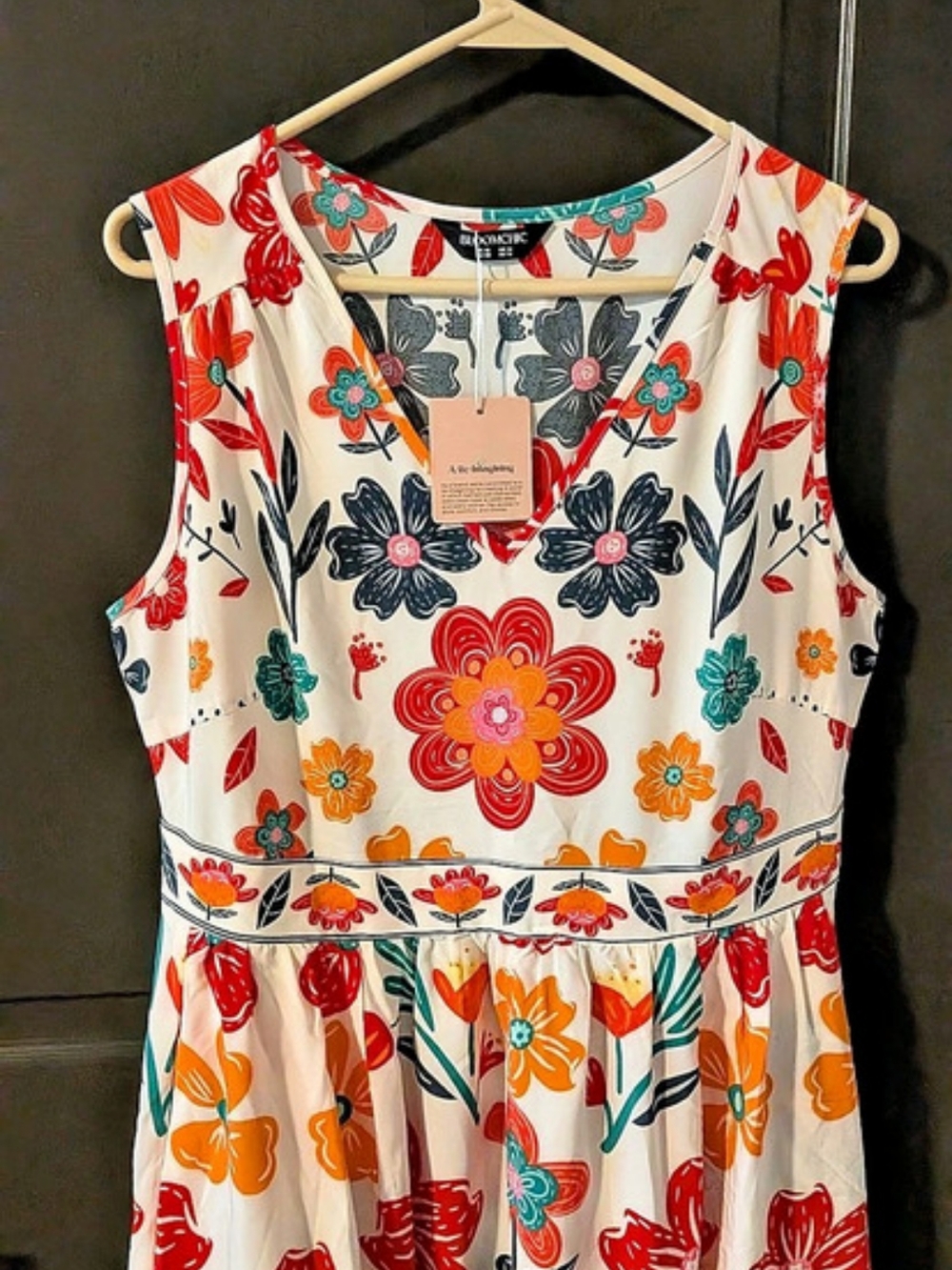 Bloomchic Floral Midi Dress in White & Red Size NWT